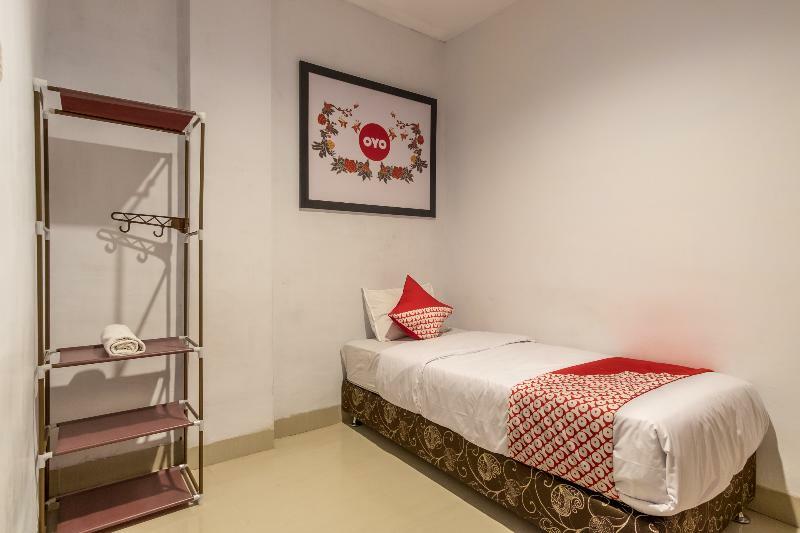 Sz Nine One Hotel Medan Exterior photo